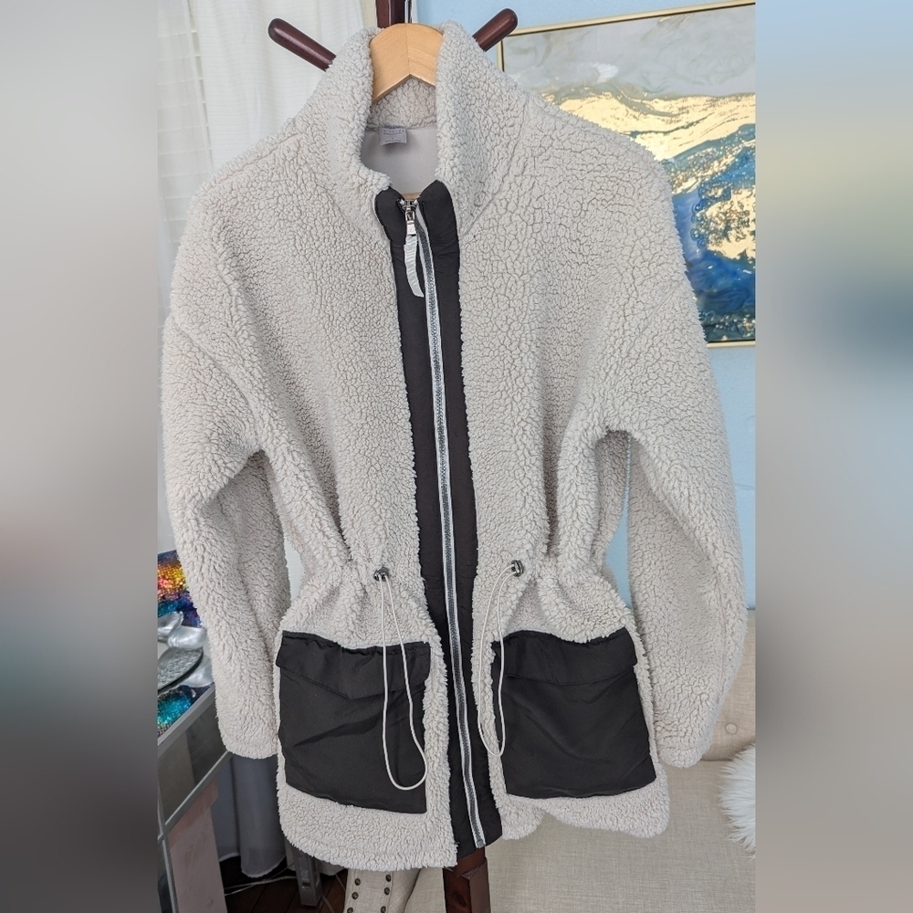 Te Verde Woman's Faux Fur Full Zip Up Jacket  Sz L
